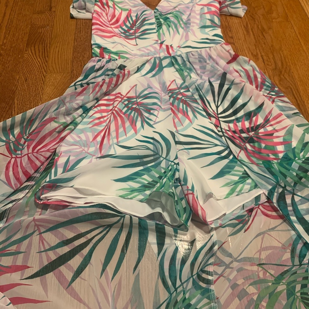 KENSIE sizes 4&12 Maxi dress w shorts!